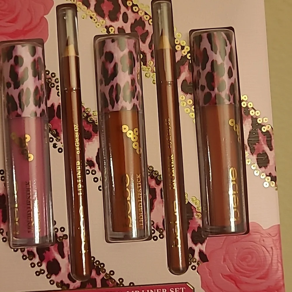 Bebe 6pc Liquid Lipstick & Lip Liner Set & Tweezer & Eyelash Curler Set